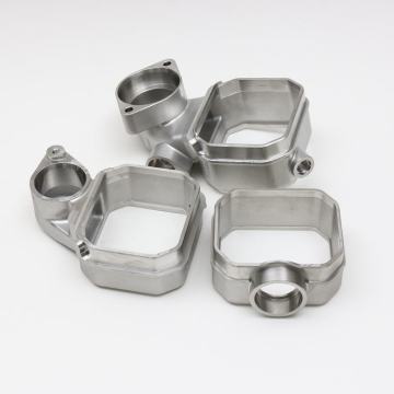 Piezas de acero inoxidable de mecanizado personalizado en el plato giratorio