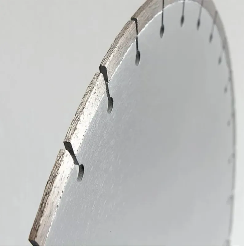 Laser-Welded Segmented Diamond Saw Blade for Cured Concrete and Hard Materials