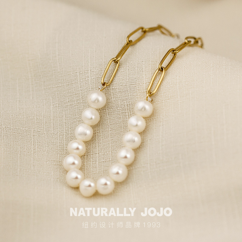 Elegant Pearl Bracelet for Women
