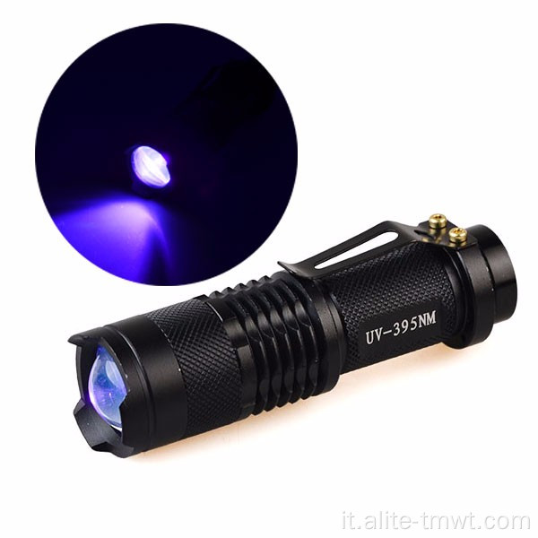 Potente luce zoomabile da 395 nm di torcia UV