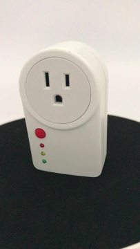 US Plug Universal 10A-30A Voltage Protector