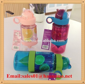 Plastic Lemon Squeezer Citrus Juicer Water Bottle