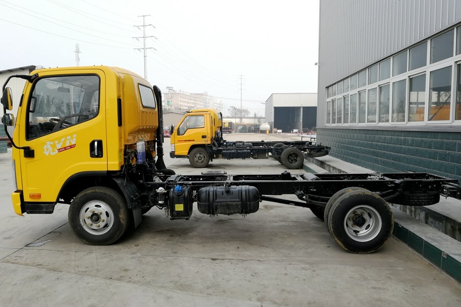 Transport Towing vehicle chassis 1