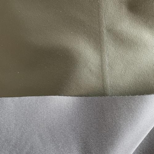 Fort de tissu en polyester soudé fort Utilisation du vêtement