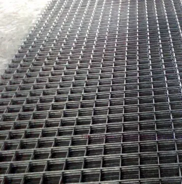 Welded wire fence panels