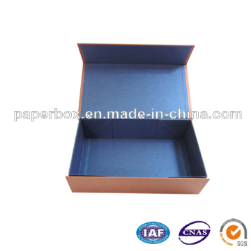Foldable Shoe Box with Magnet Closure
