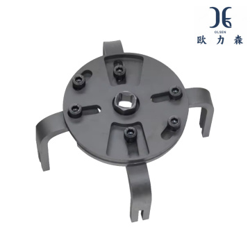 Clé à bouchon de réservoir d'essence réglable multifonction