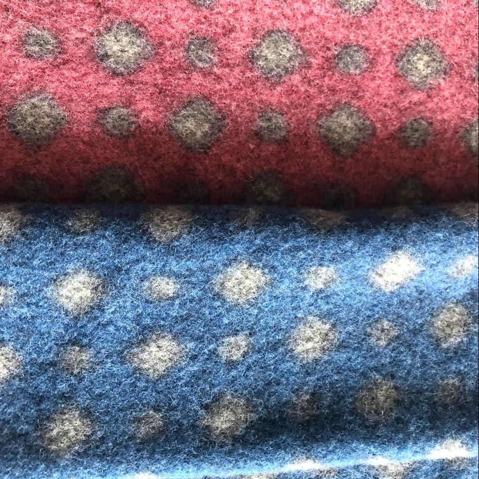 Regenerated polyester coarse needle printed wool cloth