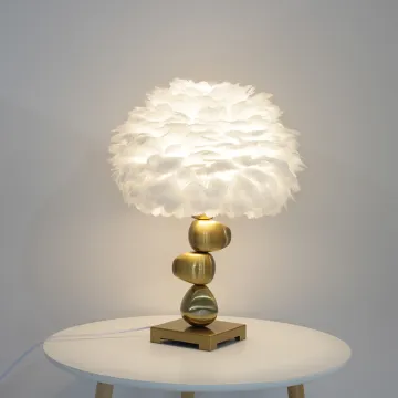 Wholesale Nordic Iron Feather Table Lamp - Elegant Design for Bedroom and Dining Room