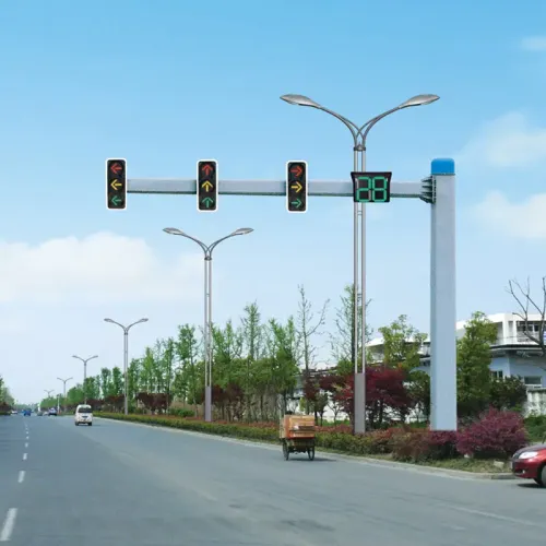 Traffic Poles Post Light Traffic warning light/traffic light/traffic light poles Supplier
