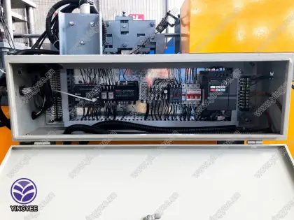 new design roller shutter door forming machine