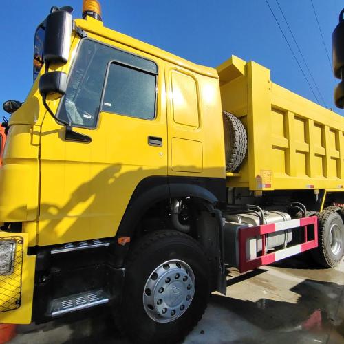 SINOTRUK HOWO 6x4 25 tonnes de benne basculante