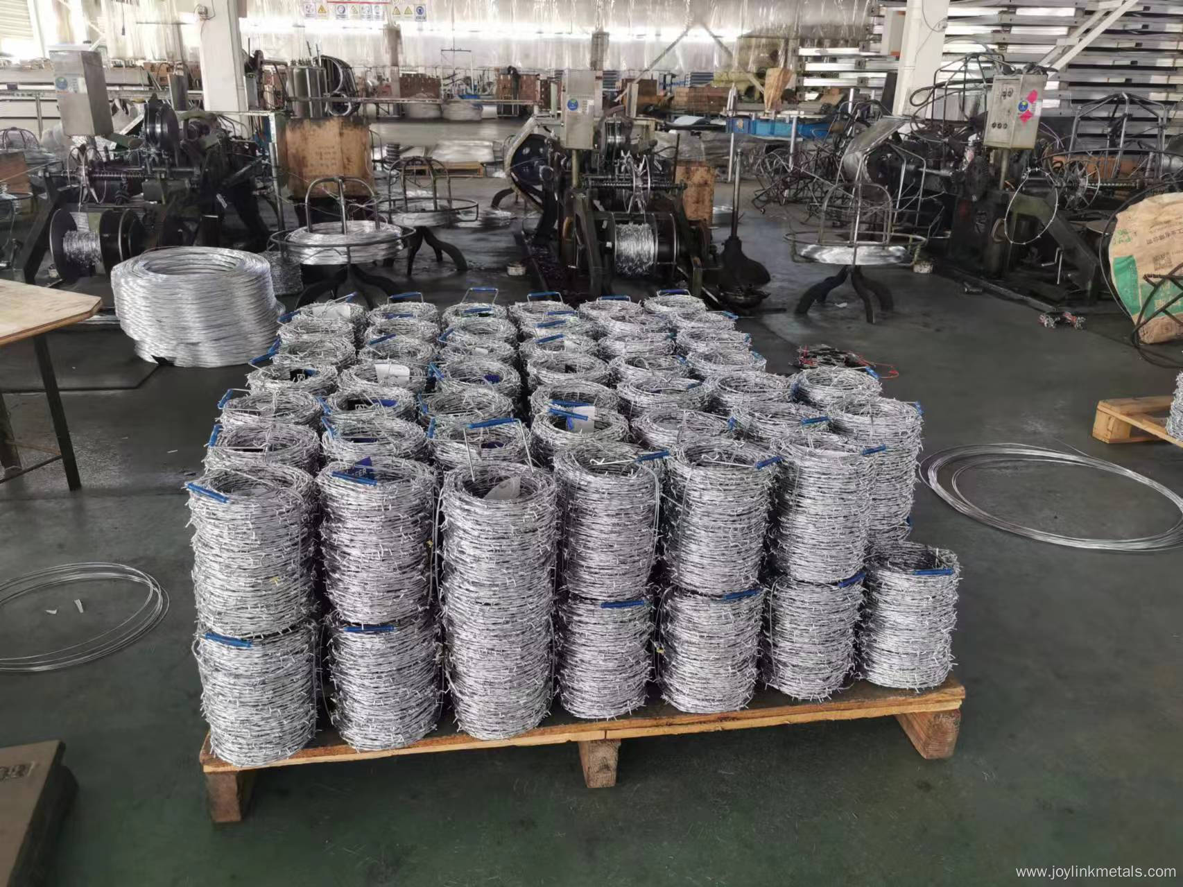 Hot-dipped Galvanized Barbed Wire