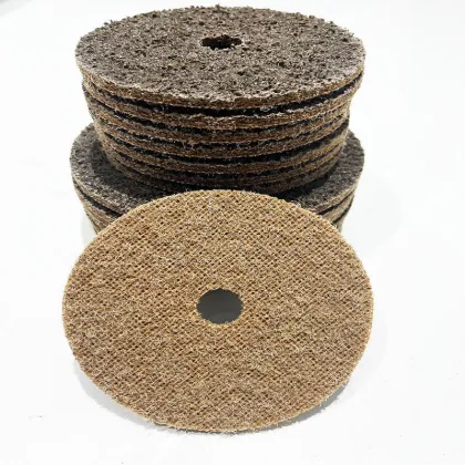 Scotch Brite Medium Surface Conditioning Disc for Cleaning, Blending, and Deburring