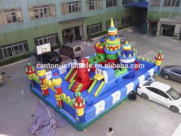 2015 New arrvail Kids outdoor inflatable fun city playground house for 20 children