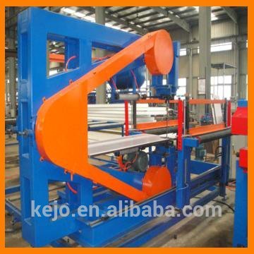 China manufacturer Color steel Sandwich roll Forming Machine