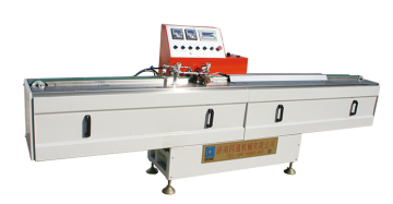 Butyl Extruder Machine for manufacturing insulated glass.