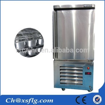 Fast cooling blast freezer