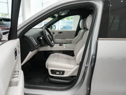 2025 Li Xiang L9 Luxury Electric Vehicle: 4 - Wheel Drive, Air Suspension & Advanced Infotainme
