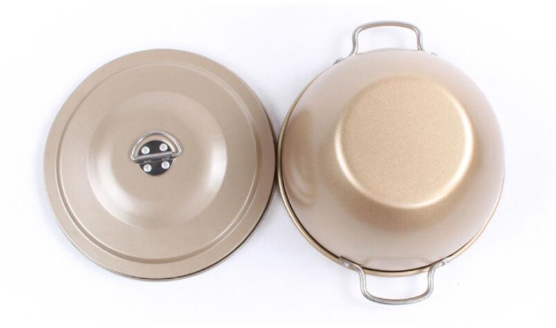 Golden non-stick cake tin with lid12