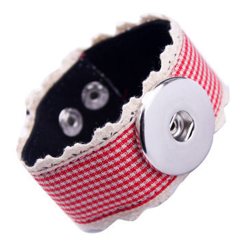Noosa snap charm bracelet for beautiful women