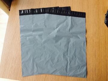 foldable opaque mail bag