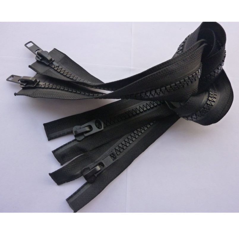  Black plastic zipper 