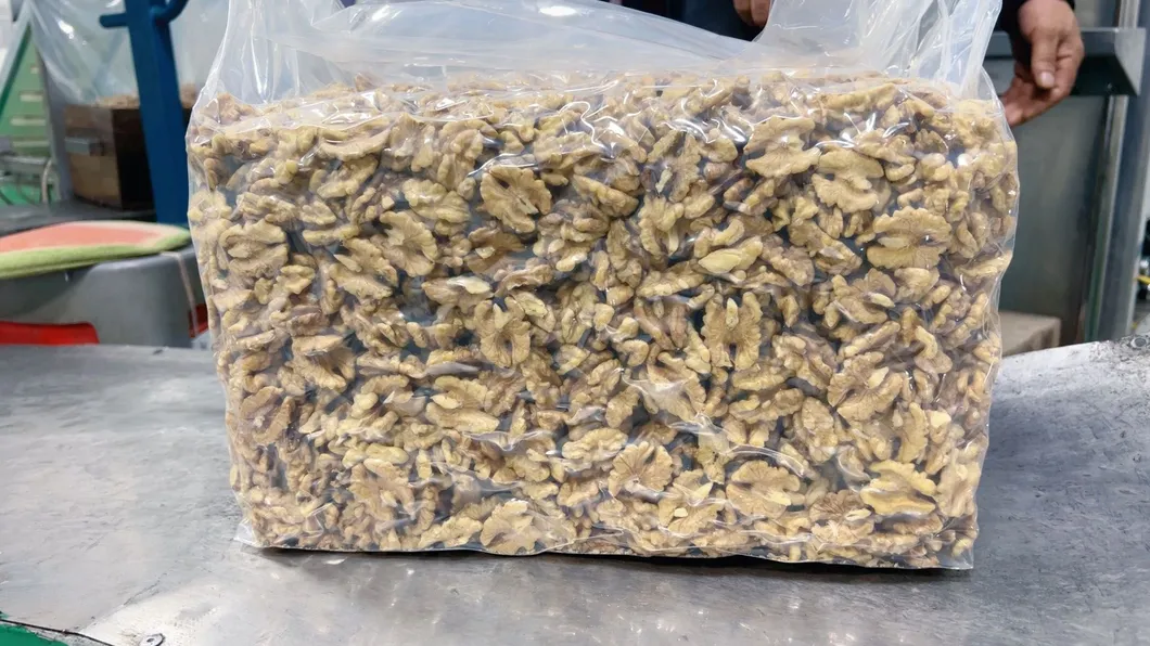 2025 Yunnan Ceviz Çekirdeği 1/2, Besleyici Fındık Çekirdeği, Ekstra Hafif Ceviz Çekirdeği, Yarım Ceviz Çekirdeği