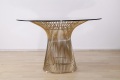 Réplica moderna da mesa de jantar de Warren Platner do fio de ouro