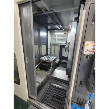 High precision efficient intelligent CNC horizontal machining center