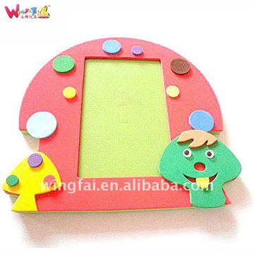 cute design and decorative mirror frame