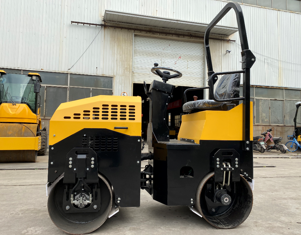 small road roller
