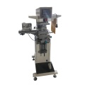 Impresora de almohadilla con sistema automático de limpieza de almohadillas