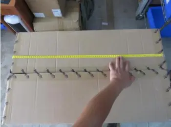 Experienced Quality Control Pillow Inspection