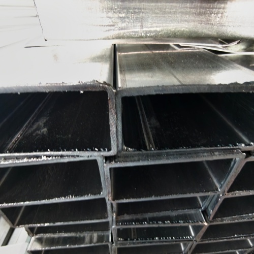 Verzinktes Vierkantrohr 37*77*1,9 mm