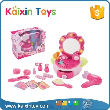 10265083 Hot Sale 2016 Plastic Make Up Toy With Light And Music