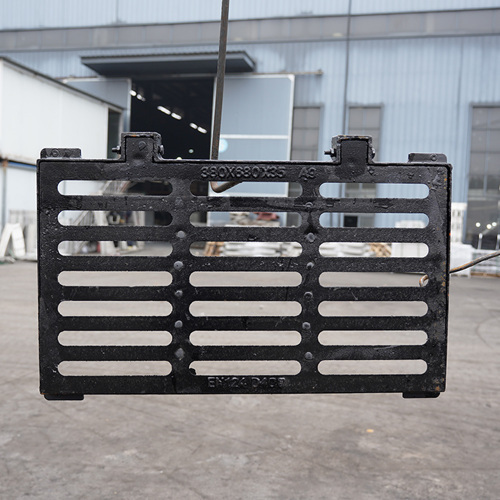 Tấm lưới nắp cống RobustFlow 380x680x35mm