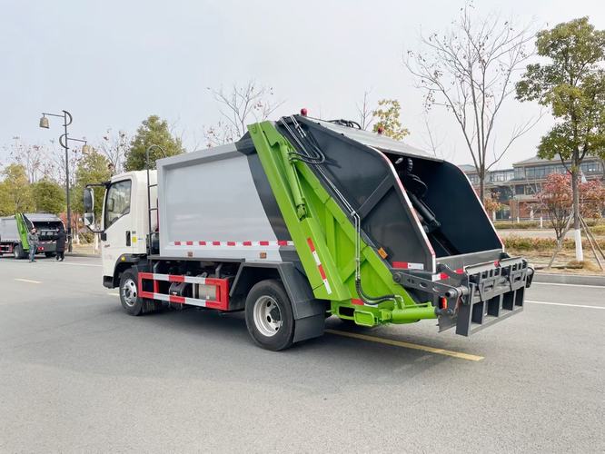 Garbage Truck 7 Jpg