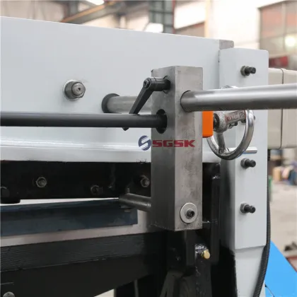 Cizalla de Corte de Chapa Q11 3x1300 Electric Metal Shear