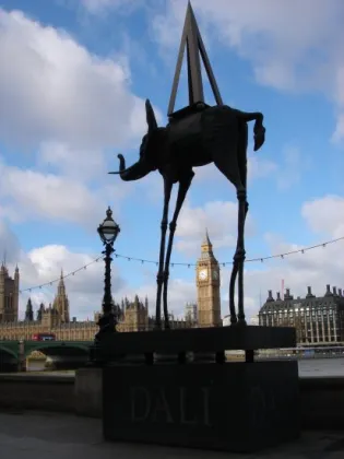 Hot selling Statue Elephant dali for wholesales