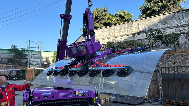 Glass Lifter  for curved glass (1)
