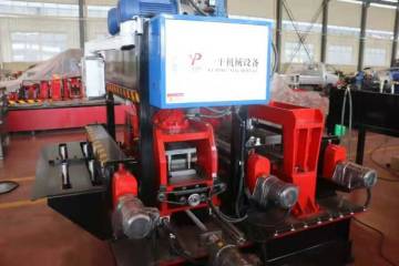 A flat bridge punching machine