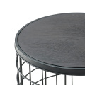 黒い丸いユニークなサイドテーブル