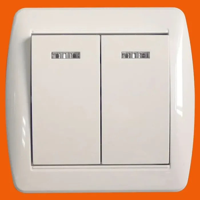 Soket Dinding Listrik Terpasang di Permukaan Ganda (S8209)