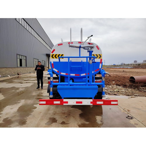 Dongfeng Euro III выбросы 5000L Танкер -резервуар грузовик