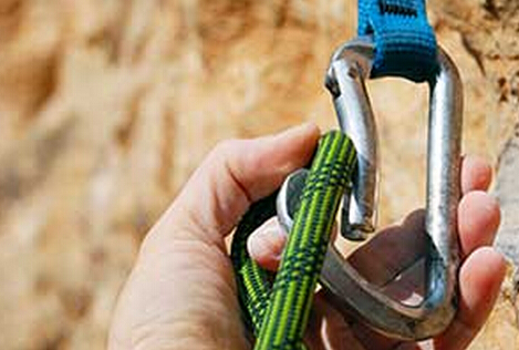 Climbing carabiner