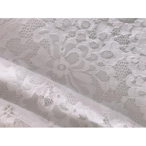 White Scallopped Edge Spets