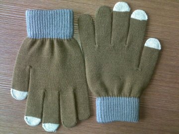Touching Glove with 2 colors on finger part