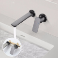 Robinet de lavabo mural gris pistolet moderne