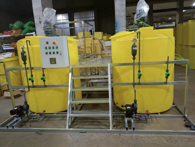 Dispositivo de dosagem automática de PE